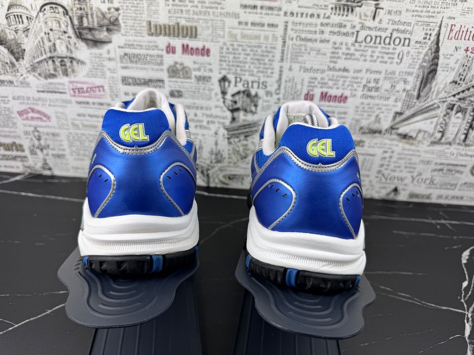 Кросівки Asics GEL-CHALLENGER Розмір 46 / Взуття