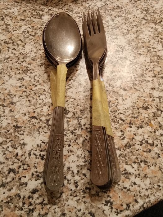 Ложки. Вилки. Виделки.  Нержавіючі. 15грн - шт.