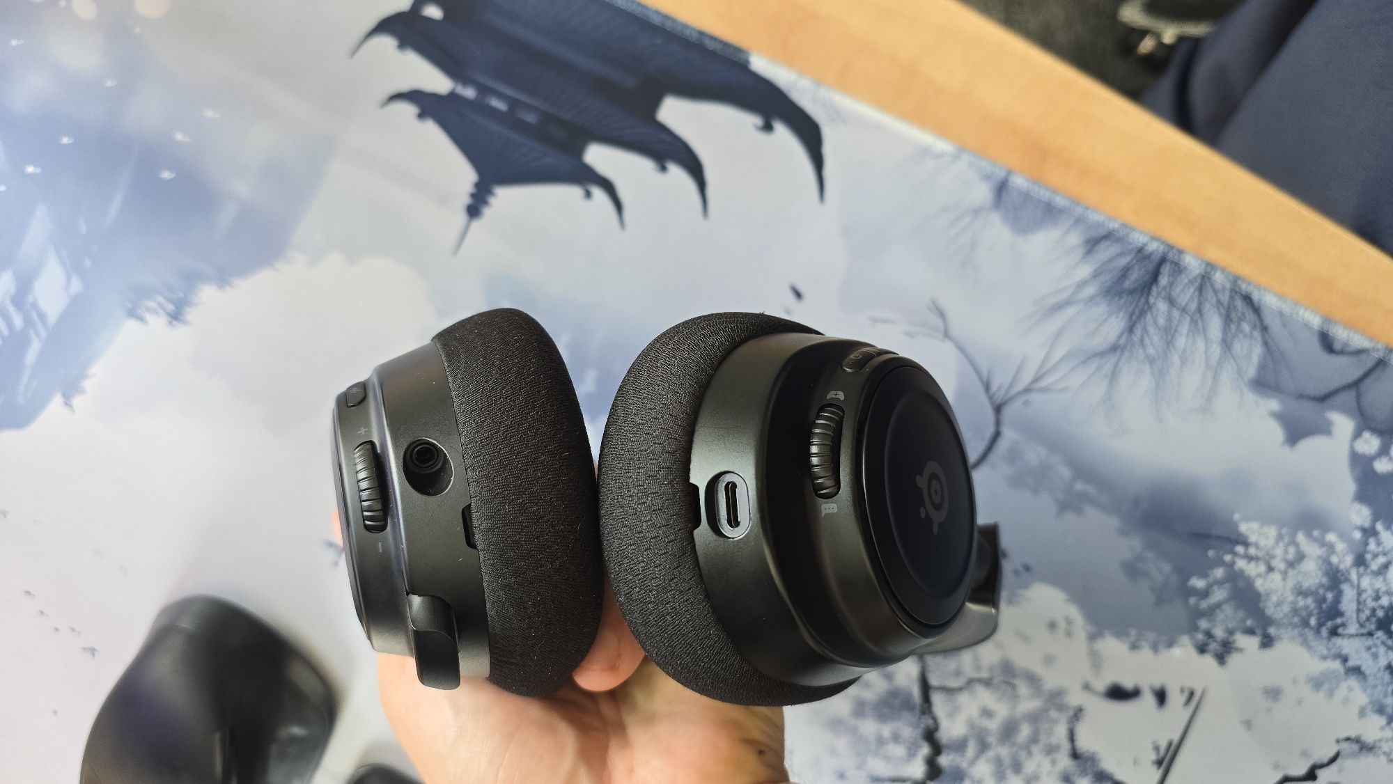 Steelseries Arctis Nova 7x, bezprzewodowe