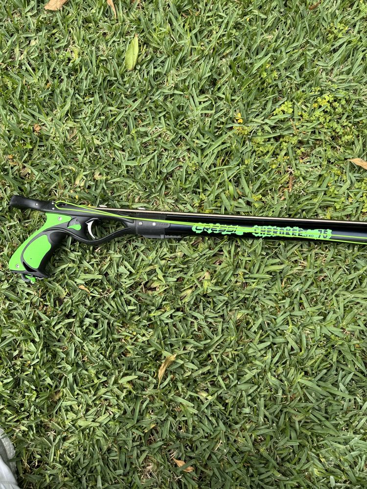 Arma Cressi Cherokee Exo 75 (pouco usada)