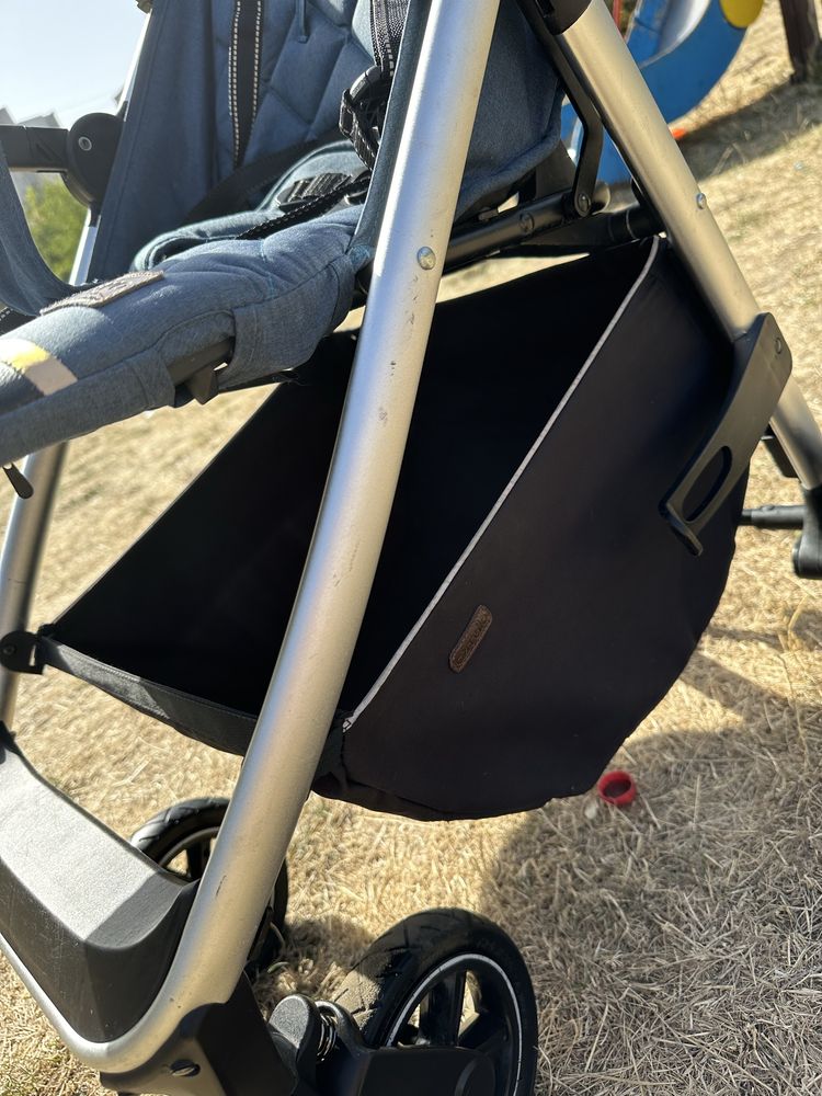 Продам Коляску прогулочная Carrello Bravo