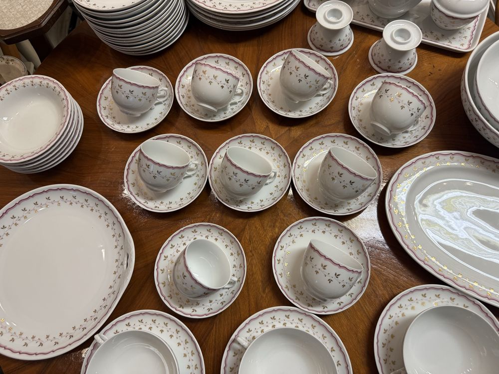 Serwis porcelanowy Furstenberg obiadowy śniadaniowy biała złote 1596