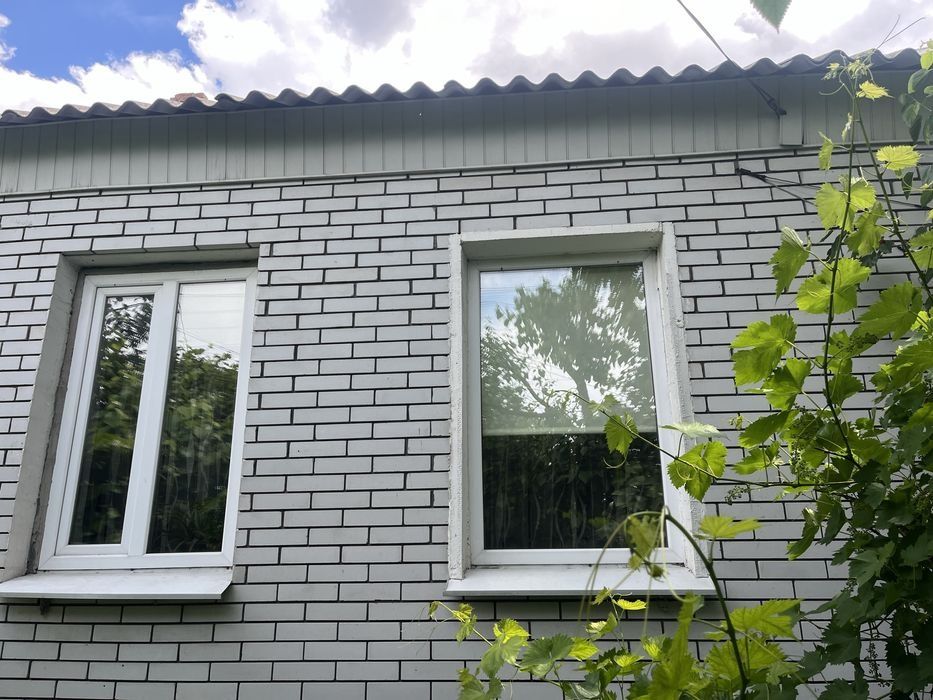 Продам ПОЛДОМА, р-н  проспекта СЛОБОЖАНСКИЙ