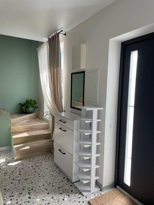 Таунхаус Aura Village, Віта Поштова