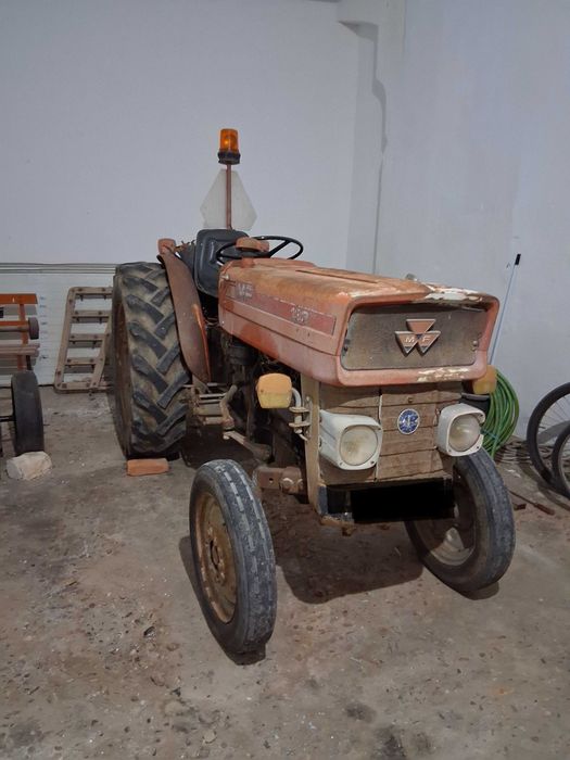 Trator Massey Ferguson 133