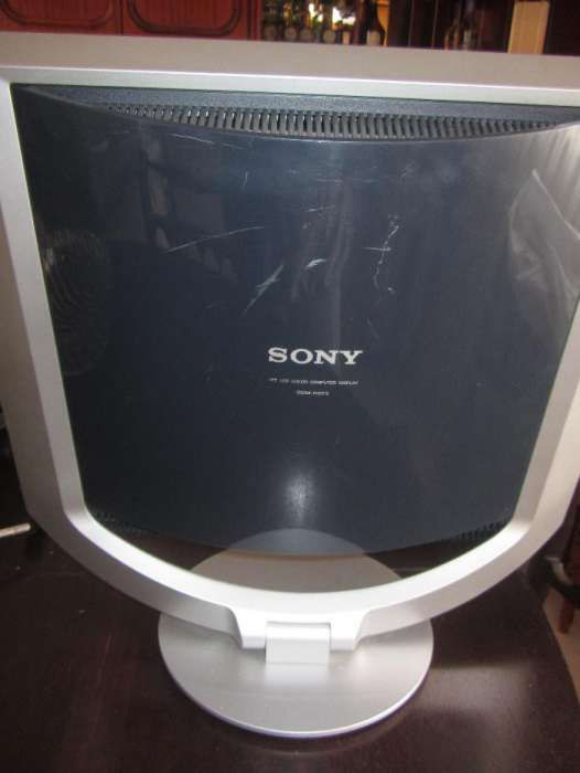 Monitor Sony SDM-HS73 17 polegadas