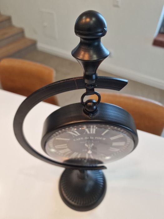 Relógio de mesa pendurado estilo antigo