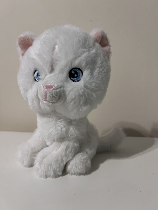 Pluszak biały kotek