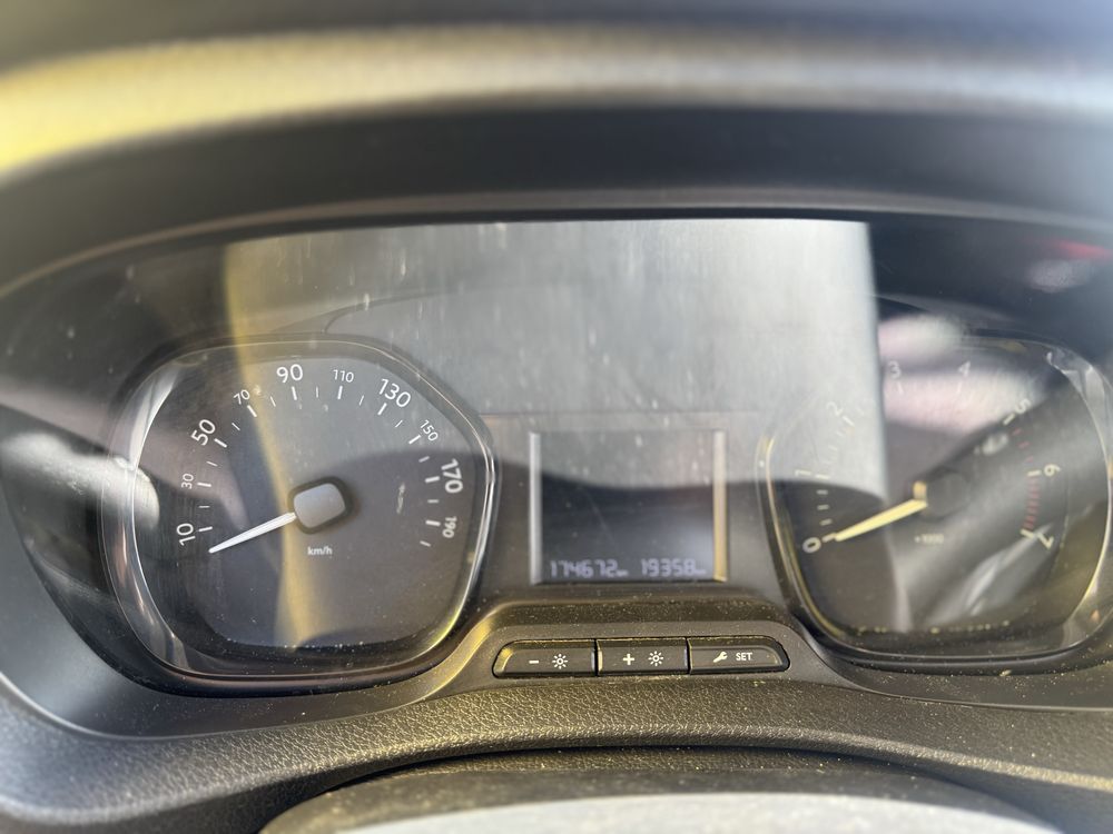Peugeot expert.