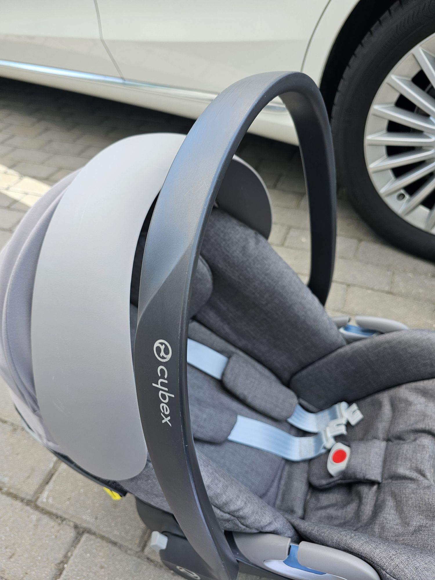 Автокрісло cybex cloudZ2