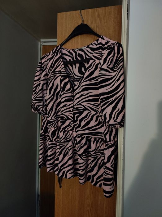 Літня блуза з тваринним принтом