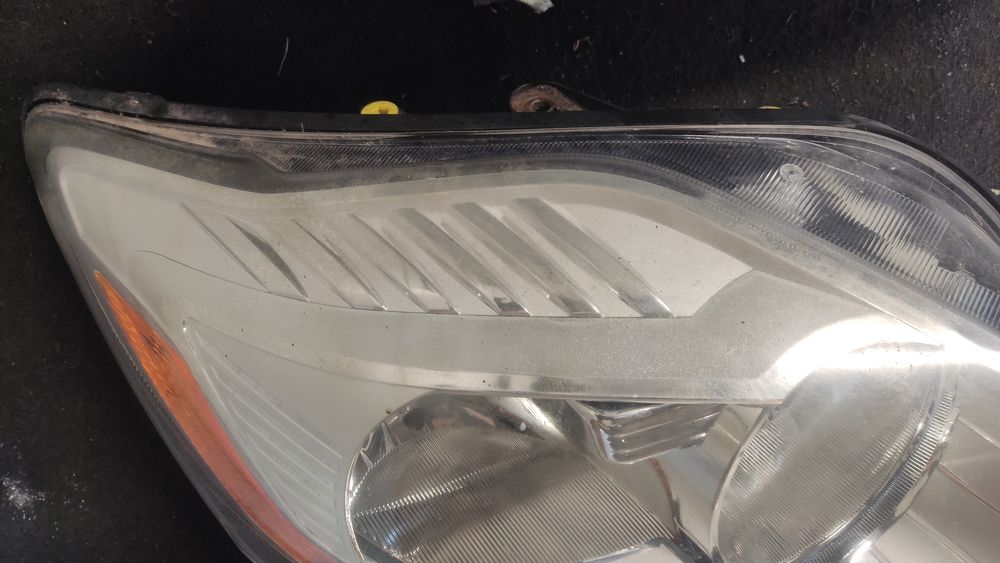Lampa przód przednia prawa ford Kuga mk1