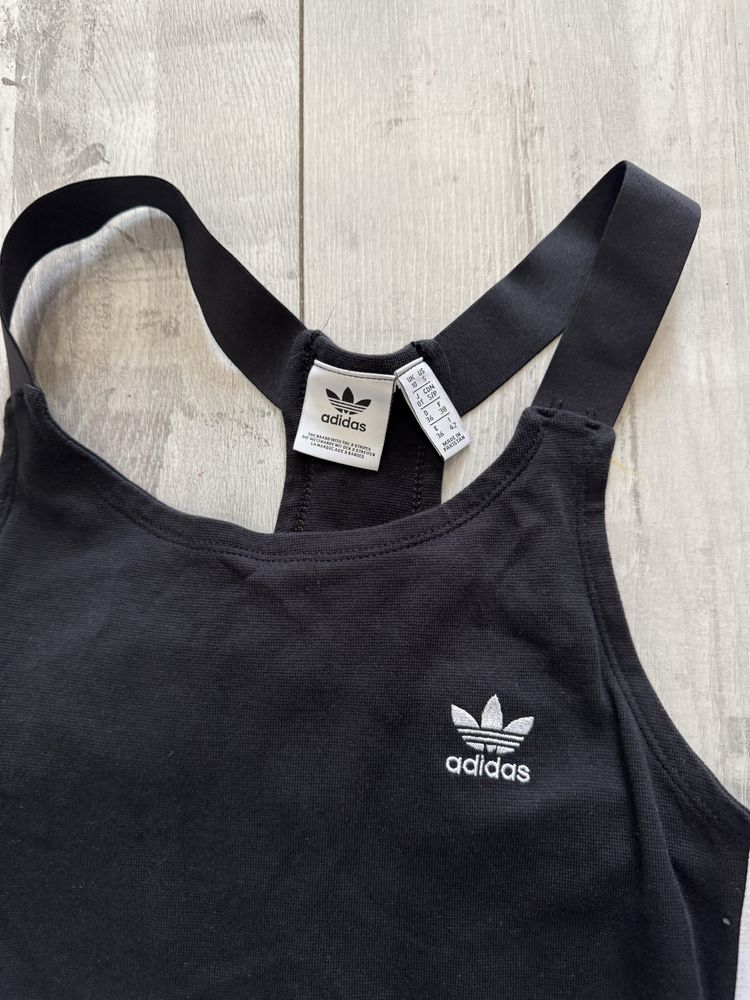 Сарафан Adidas оригінал,стан нового,розмір С,де ліф,є підкладка як топ