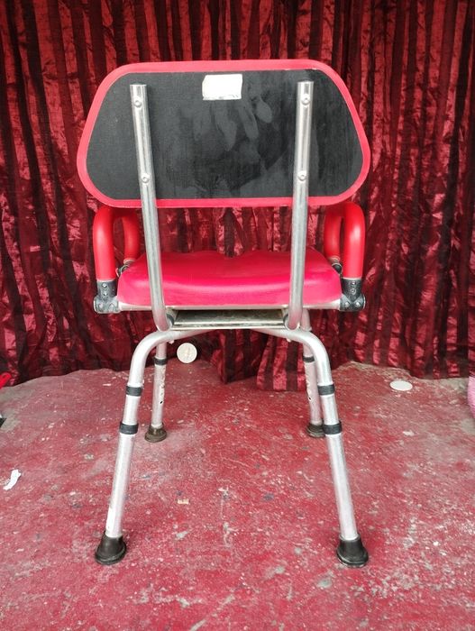 Cadeira de banheira usada