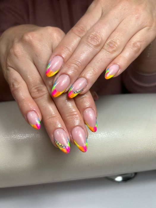 Paznokcie żelowe hybryda pedicure