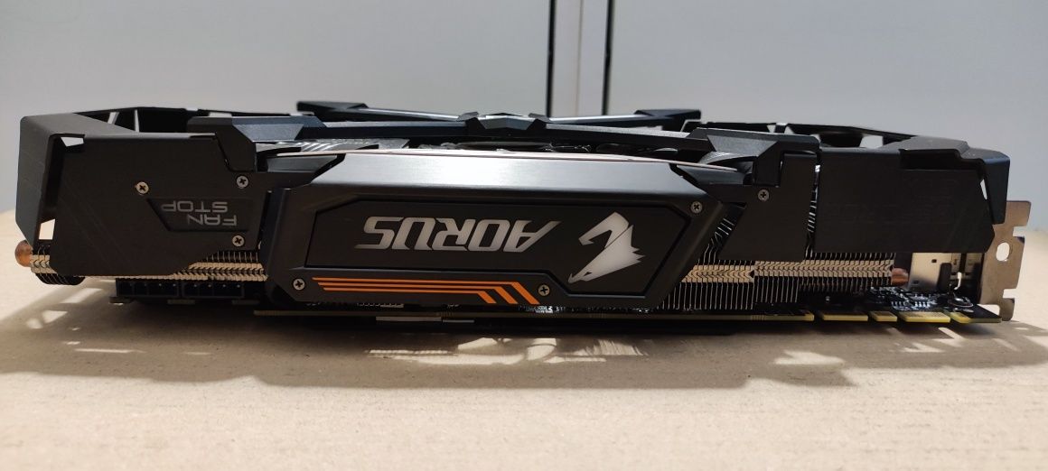 Placa gráfica Gigabyte AORUS GTX 1080 Ti Xtreme Edition 11GB