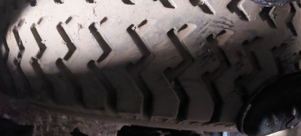 Причіп розпуск лісовозний.