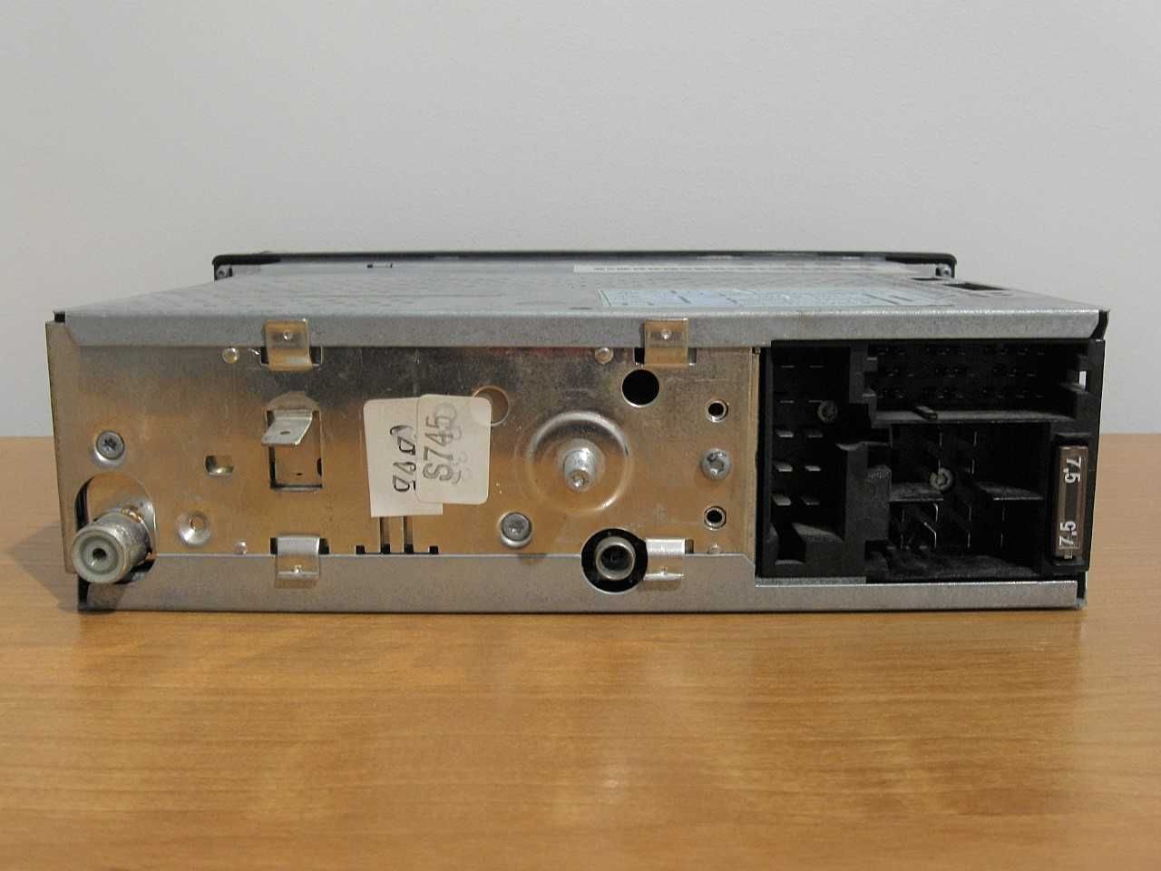 Radio Audi Concert Plus A3 8L A2 A4 B5 A6 C5 A8 TT 22CM