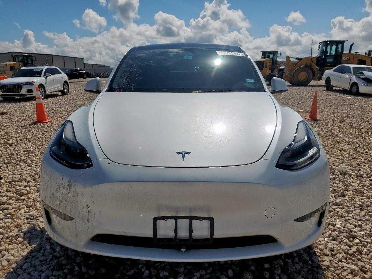 2023 TESLA MODEL Y білий колір