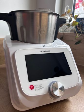 Wielofunkcyjny robot kuchenny z Wi-Fi Monsieur Cuisine Connect
