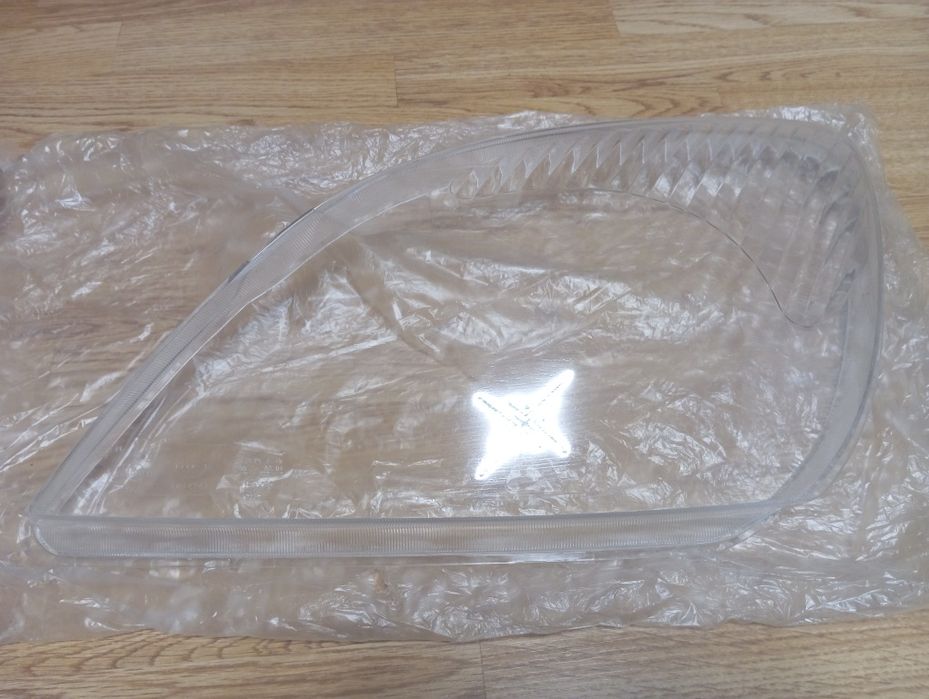 Стекла фар Чери Тиго