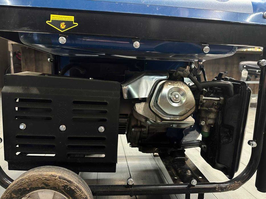 Бензиновий генератор HYUNDAI HG-4000A