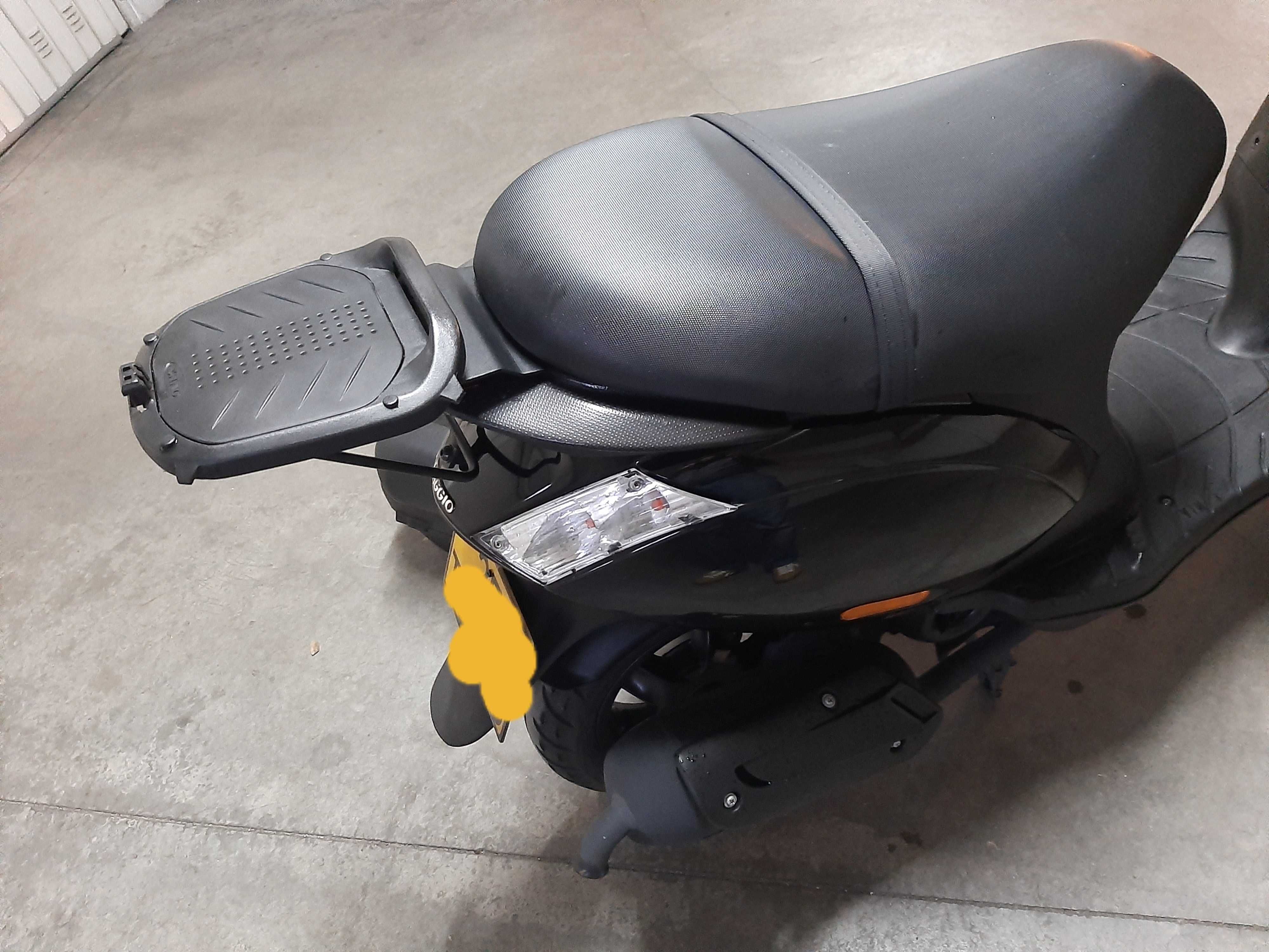 Scooter Piaggio Zip 2T