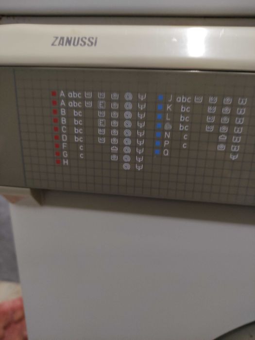 Пральна машина Zanussi/оригінал/вживане,робоча, на 5кг.