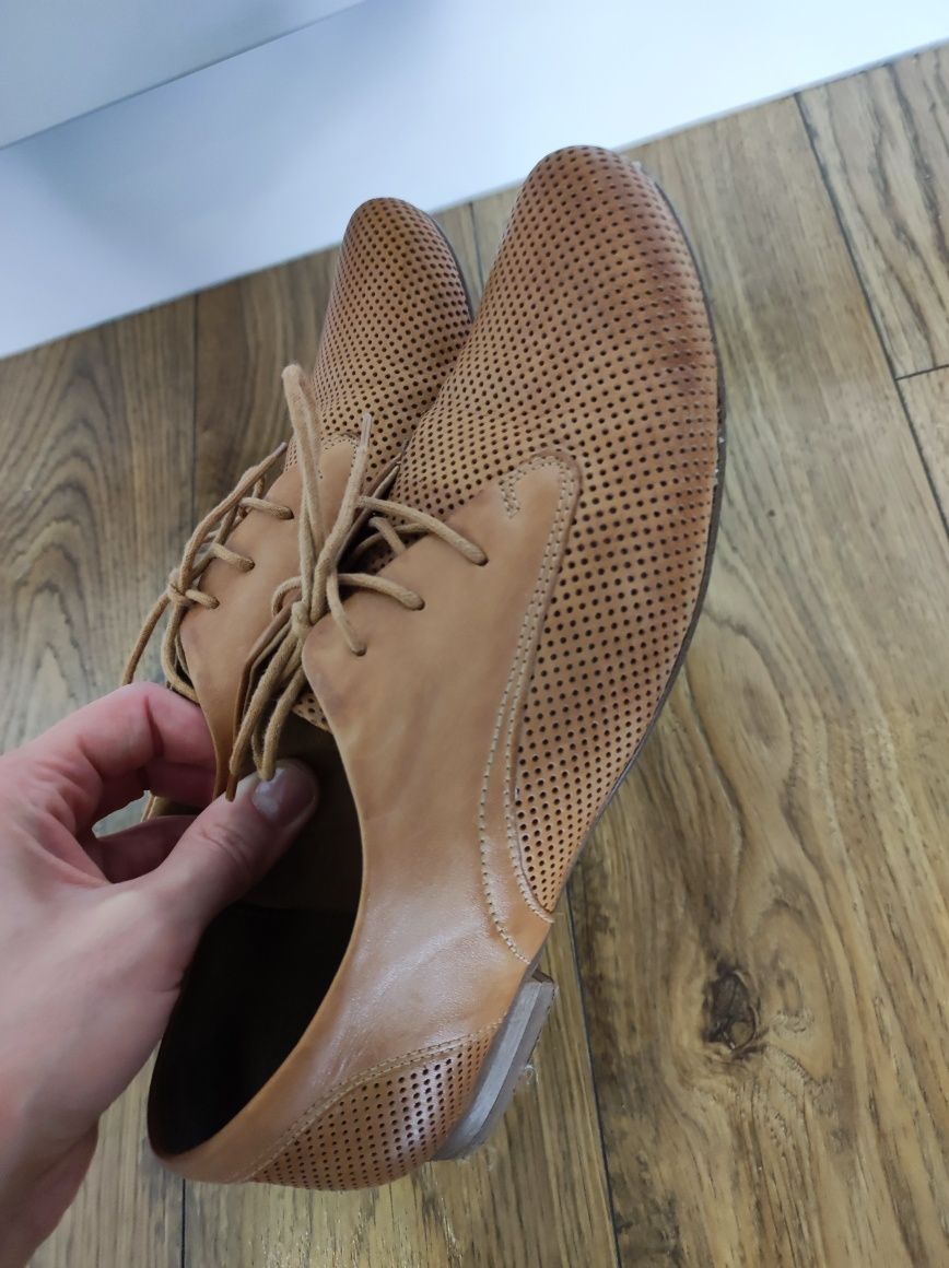 Buty Lasocki rozmiar 37/38 brązowe ażur wiązane oxfordki