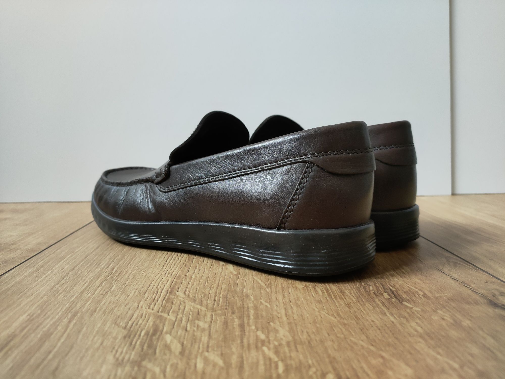 Buty Ecco S-Lite Denmark męskie skórzane mokasyny r. 39 26cm