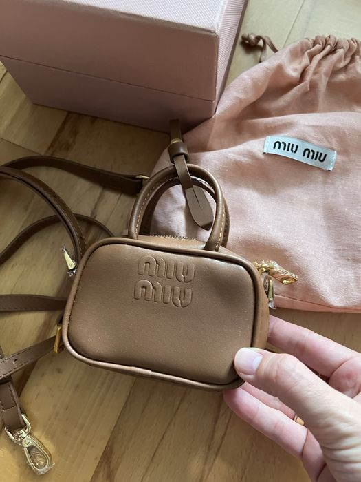 Miu miu miumiu mala torebeczka torebka keychain