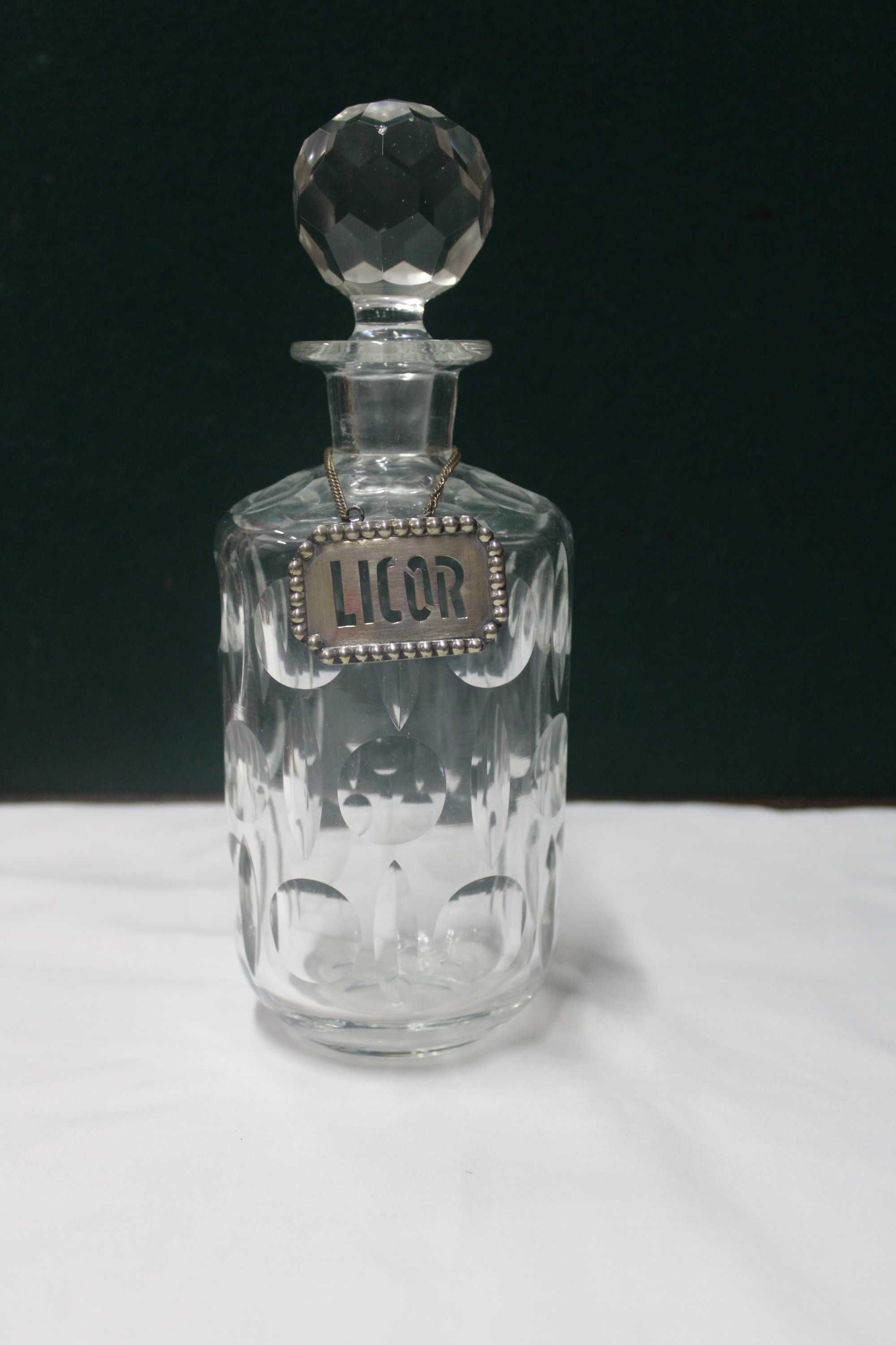 Garrafa em cristal com colar\placa em prata "Licor"