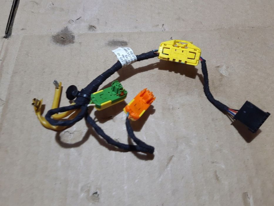 AUDI A3 8P LIFT WIĄZKA PODUSZKI AIRBAG MULTIFUNKCJA 8P0971589AD