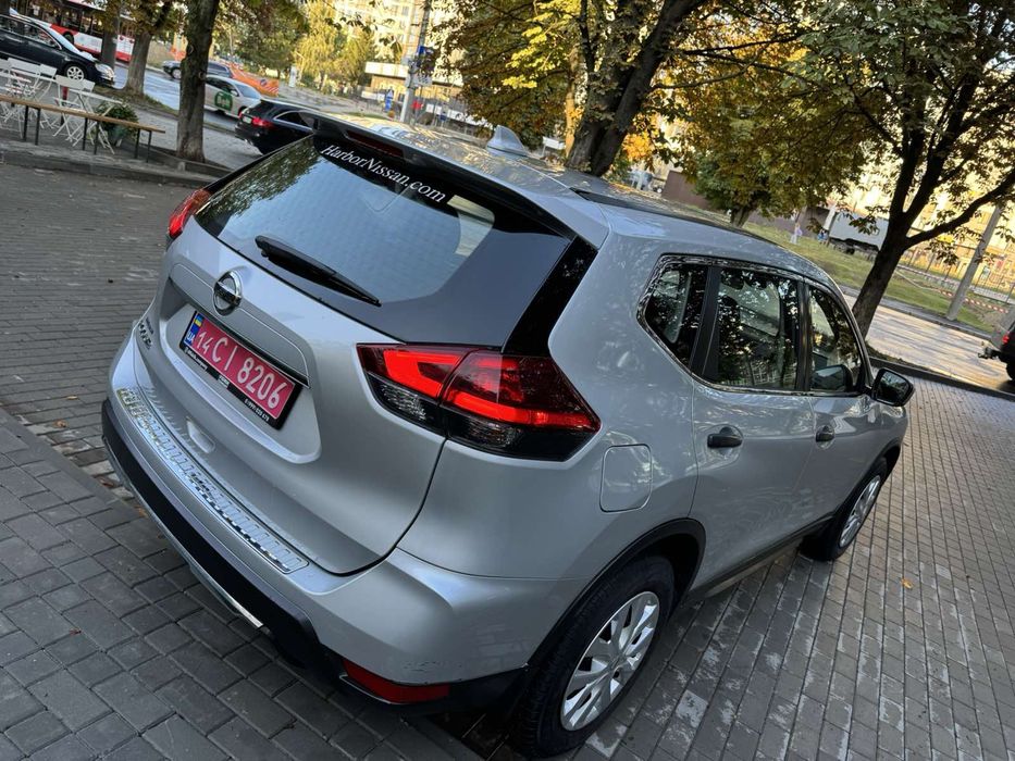 Nissan Rogue 2.5  2019