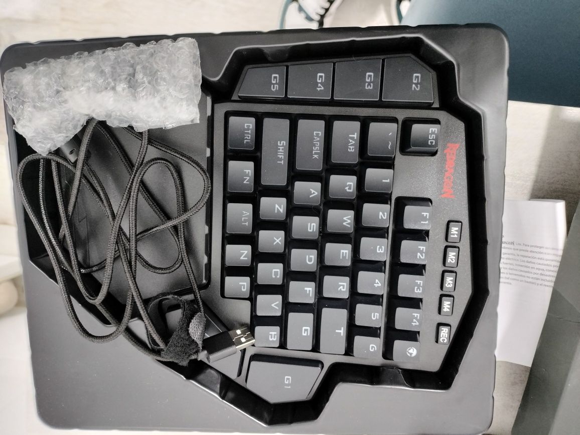 Teclado Gaming Mecânico Redragon DITI - NOVO