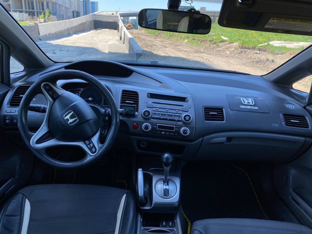 Honda гібрид, автомат !