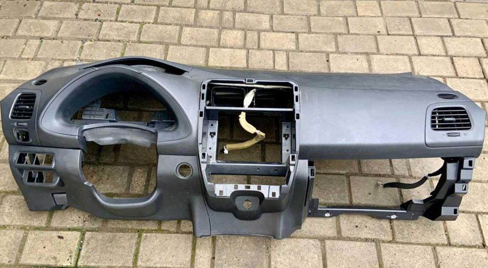 Разборка Днепр Nissan Leaf AZE0 (13-17) ZE1 (18-) Ниссан Лиф запчасти