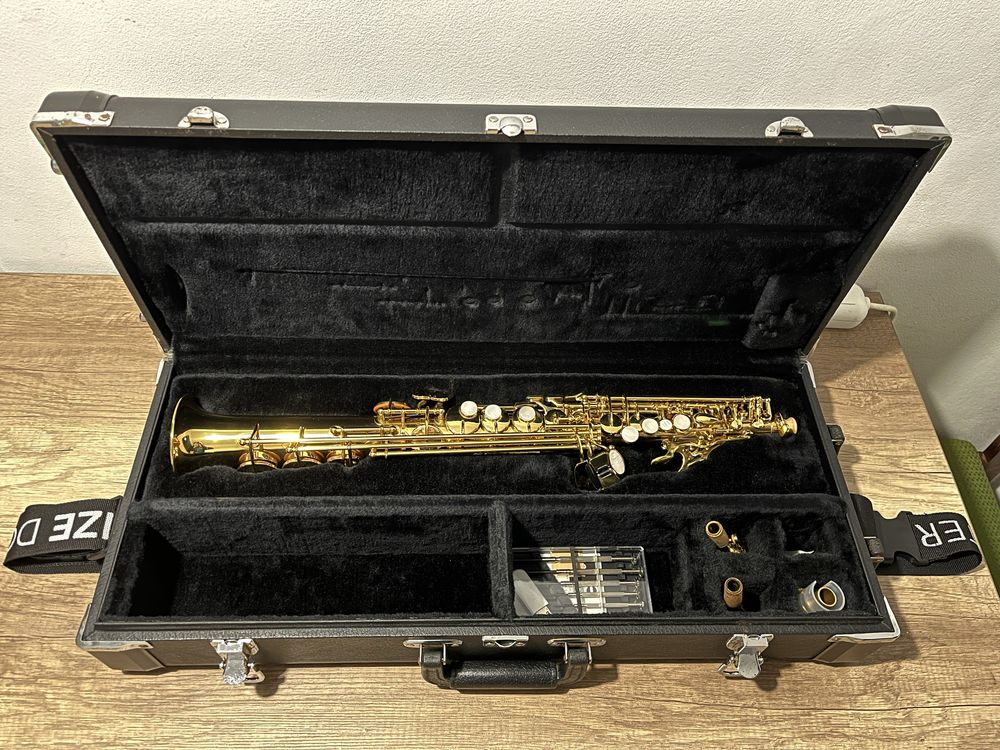 Saksofon sopranowy Jupiter JPS-747 jak nowy