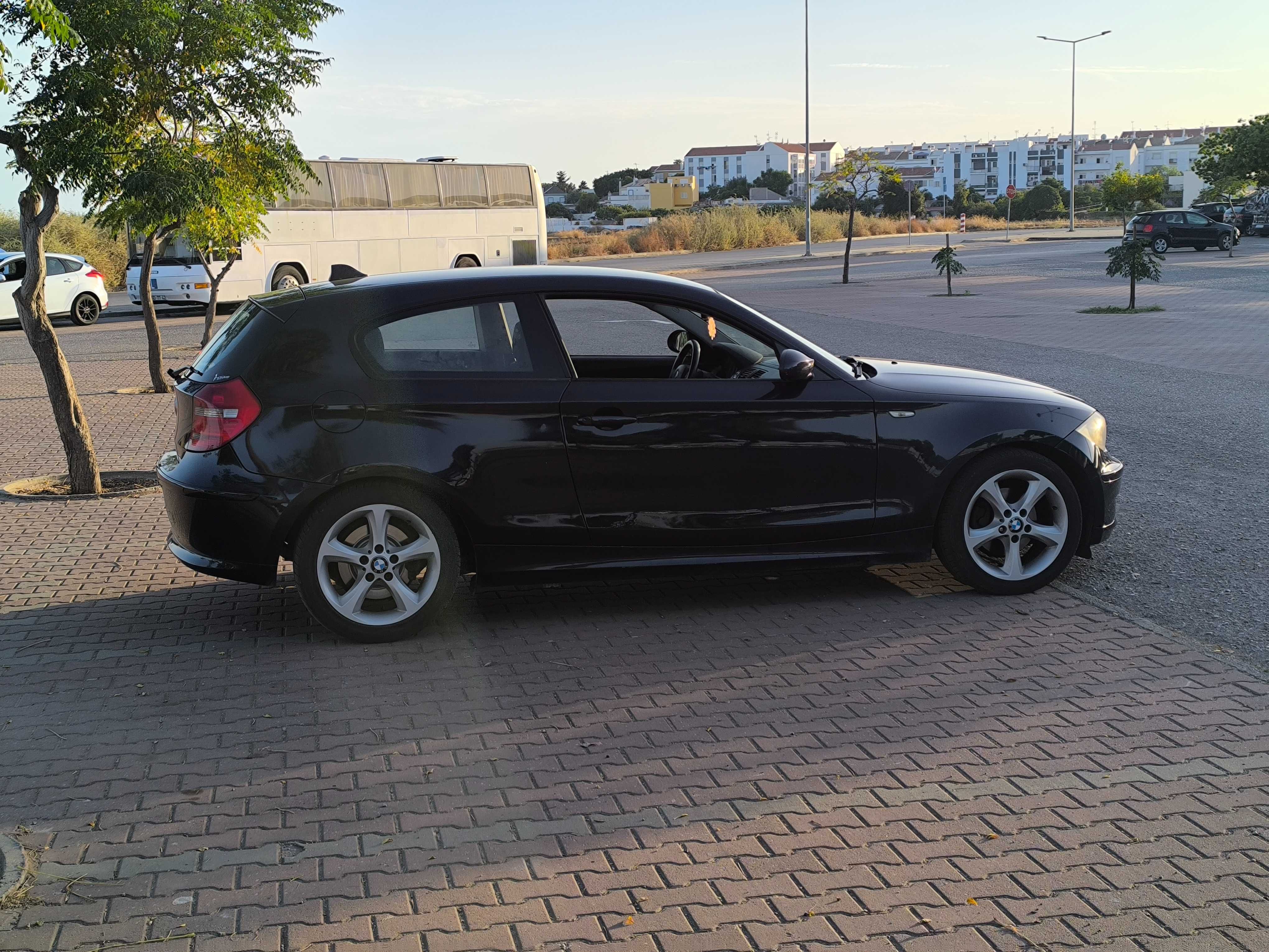 BMW Série 1 Coupé 118d – Manual, Diesel – 243.000 km – 2007