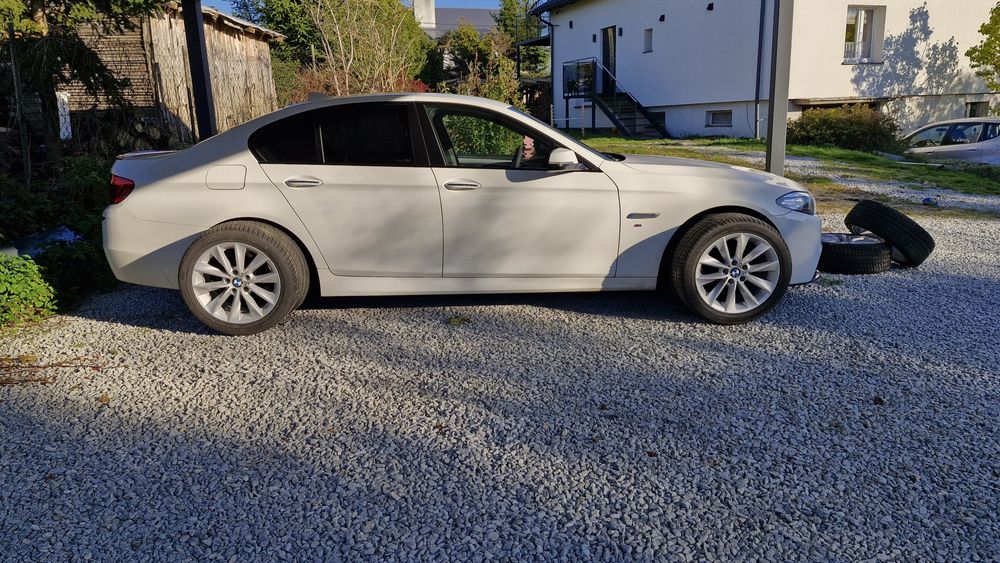 Koła alufelgi 18 cali BMW opony zimowe xdrive czujniki ciśnienia