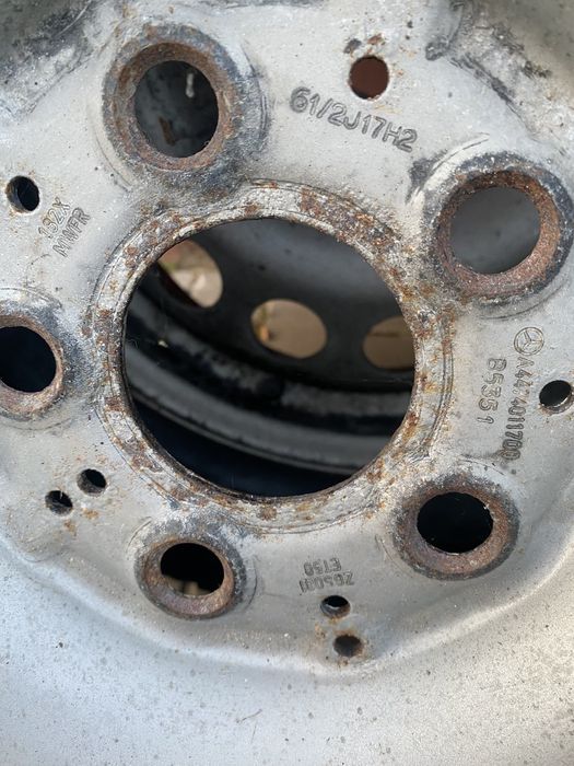 Диски R17 5/112 з зимовою резиною 225/65 C на Mercedes Vito