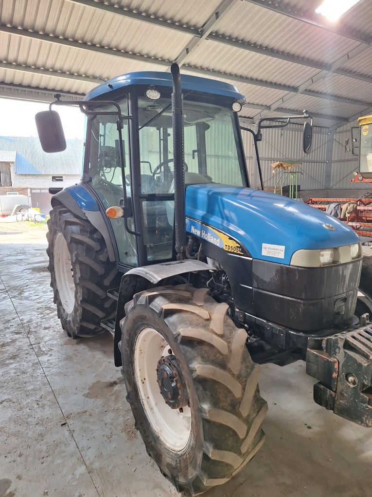 New holland td5050
