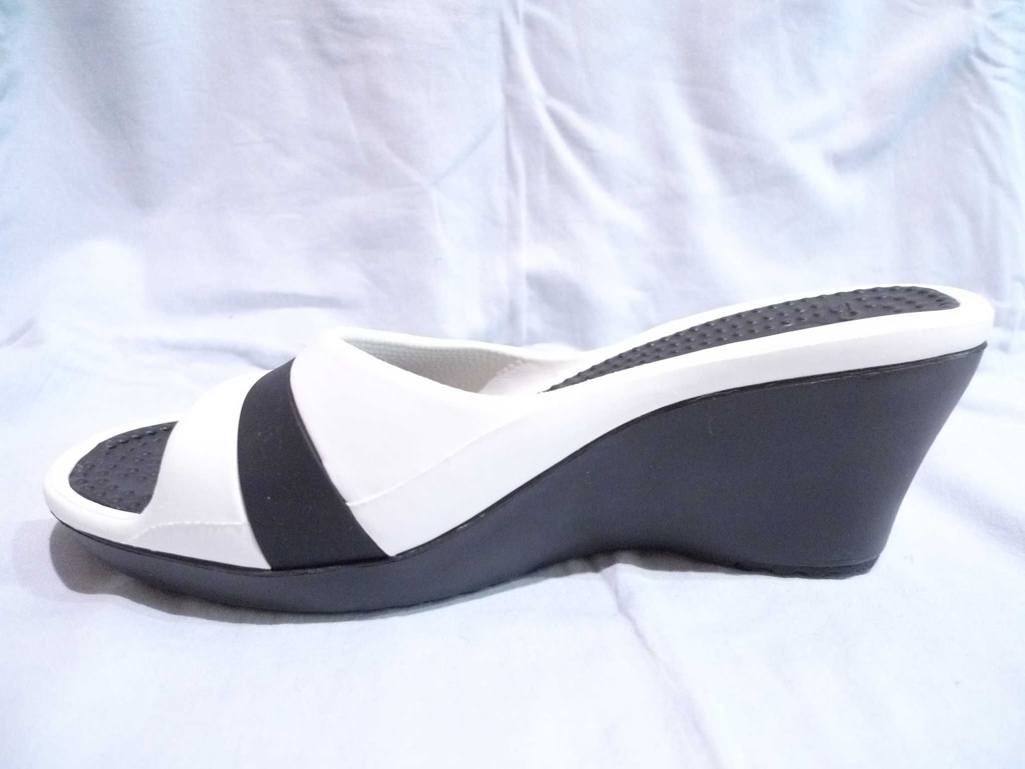 CROCS Sassari r.38 [7] Klapki na koturnie NOWE
