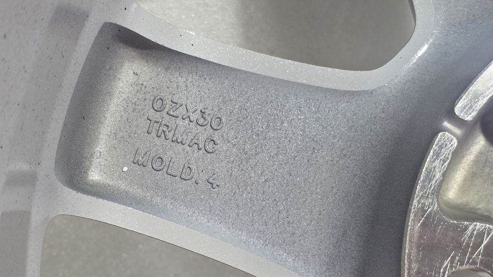 Felga 16 aluminiowa 5×127 dodge Journey fiat freemont 6.5J et40 nowa