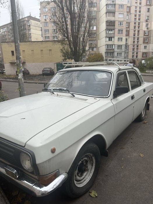 Продаю Волгу 2410