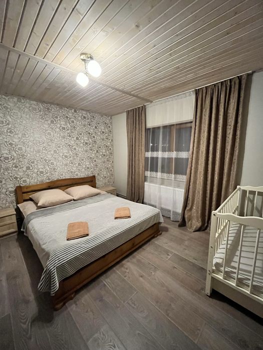 Відпочинок у Карпатах, Буковель котедж М&Д