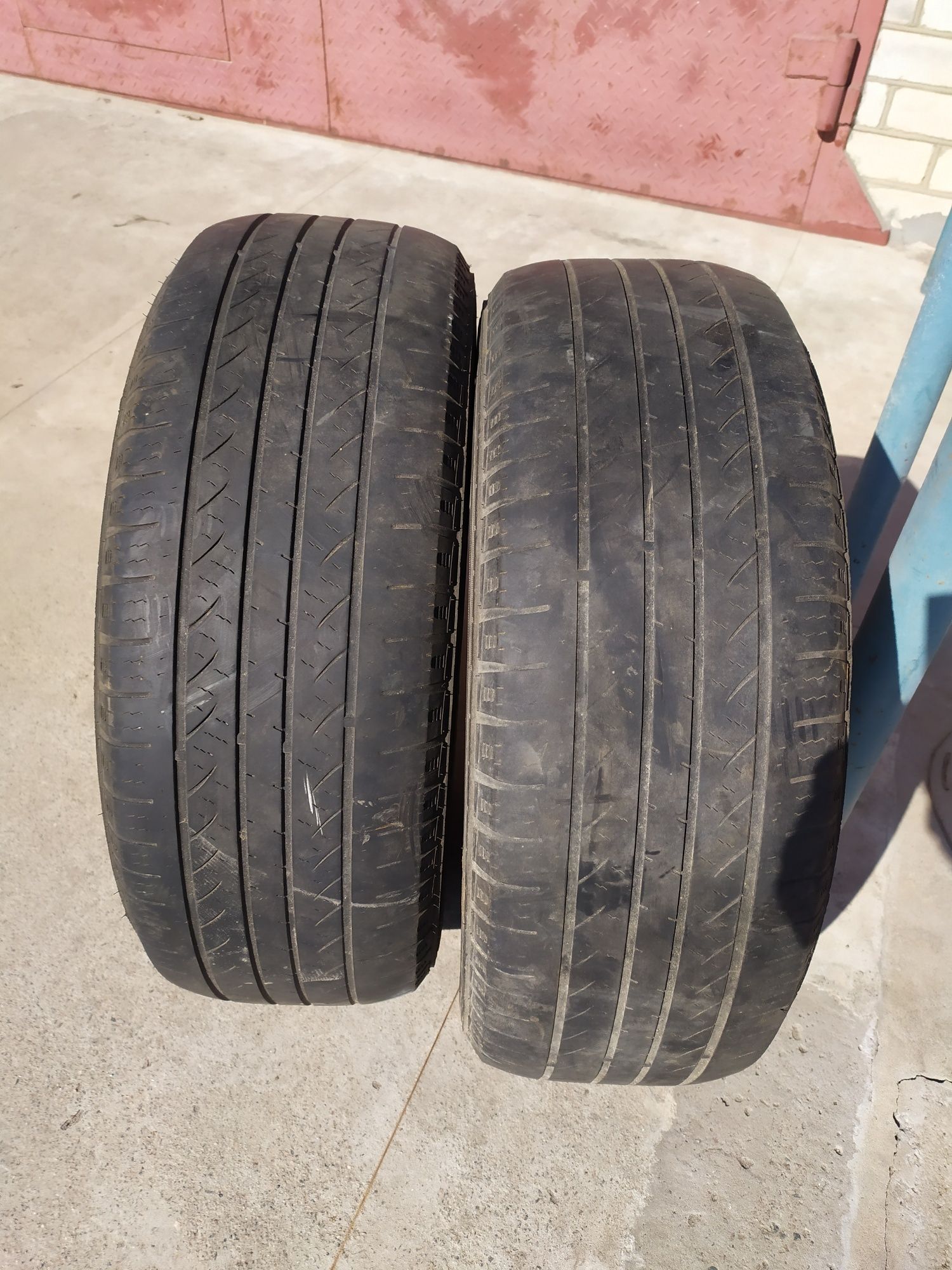 Шины 225/60r17 2 шт.