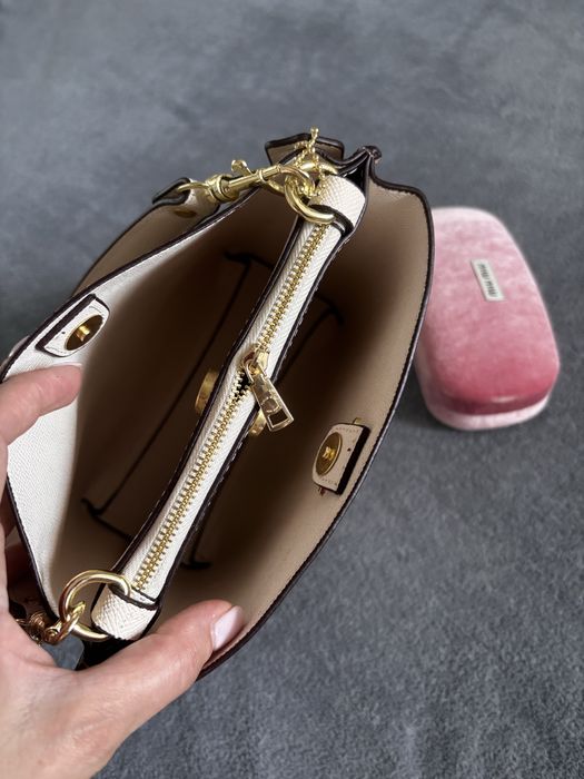 Женская сумка коуч Coach  Town Bucket Bag