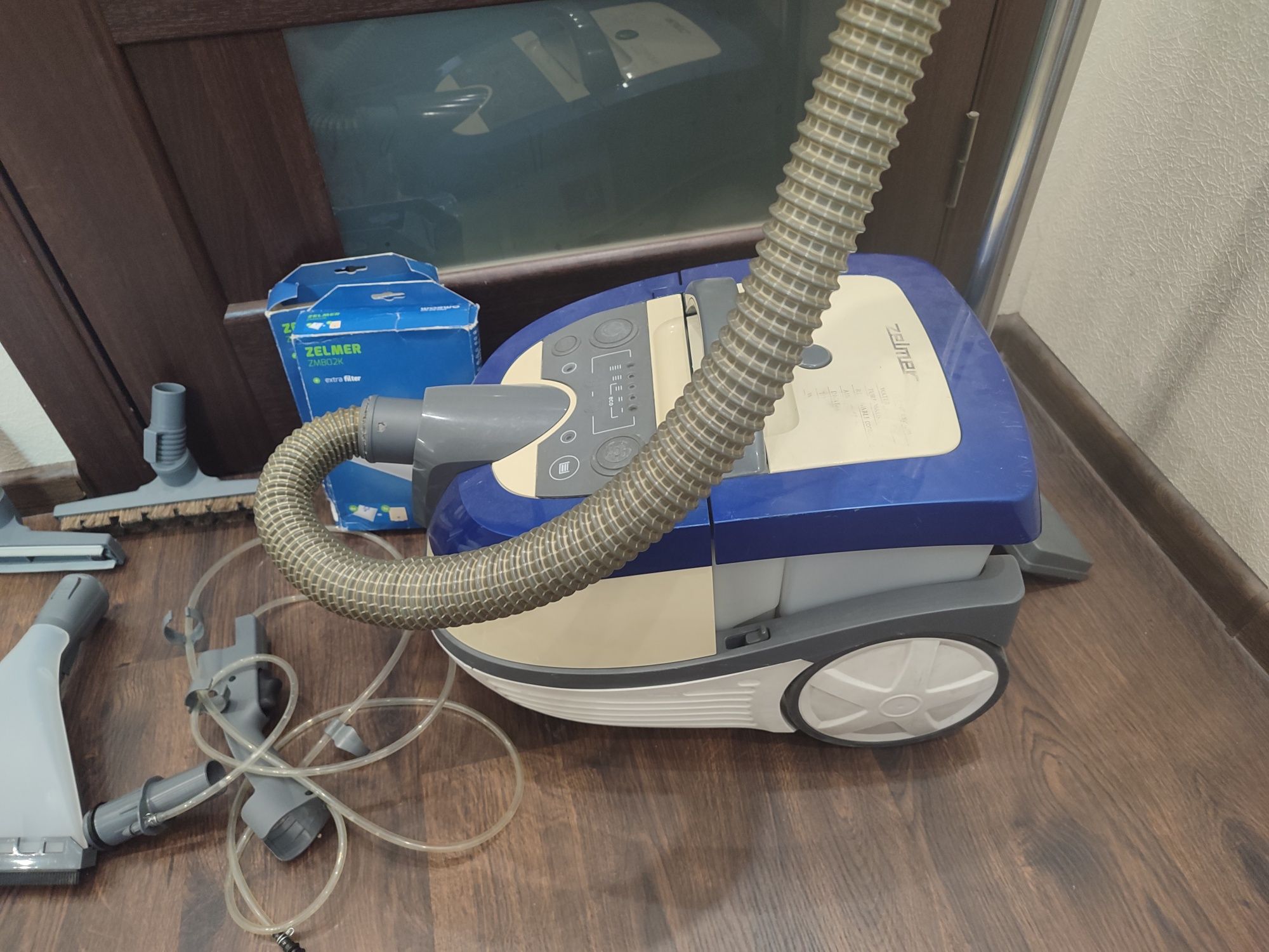 Миючий пилосос Zelmer Aquawelt 1600 TYP 919.0ST