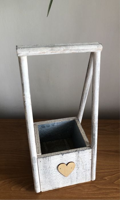 Dekoracja ogrodowa/Osłonka kwiatowa